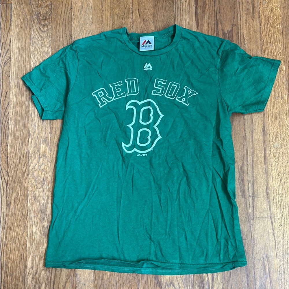 Majestic Green Red Sox Short Sleeve Tee